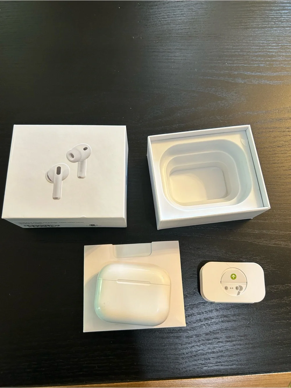 Apple AirPod pro 3 White Wireless Earbuds with Charging Case and Silicone Tips